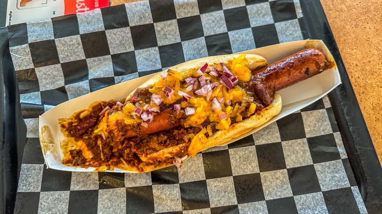 Louie's Footlong